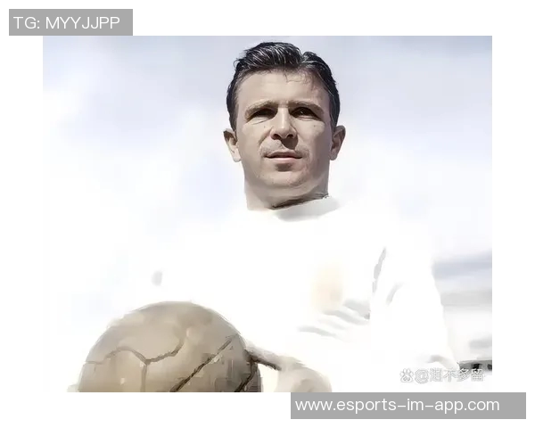 捷克足球队历史上十大传奇球星风采展示