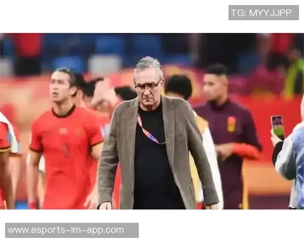 足球场上的硬汉 谁是最具暴力冲击力的十大球星