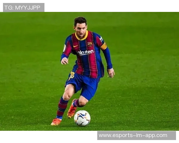 足球四大球星竞技风采解析及其未来发展趋势探讨 足球四大球星竞技风采解析及其未来发展趋势探讨